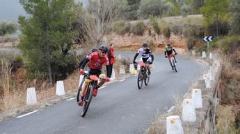 Liétor espera a los ciclistas del Circuito Provincial en la séptima edición de su carrera de BTT