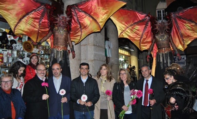 La Noche Mágica del comercio de Albacete quedó deslucida por el mal tiempo y la lluvia