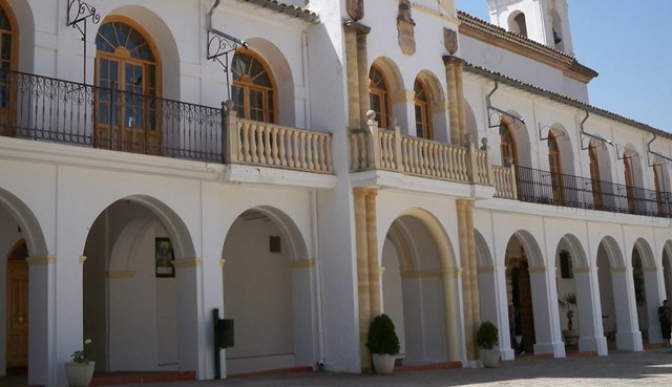 Detenidos un joven de 27 años y un menor por robar en el santuario albacetense de Cortes