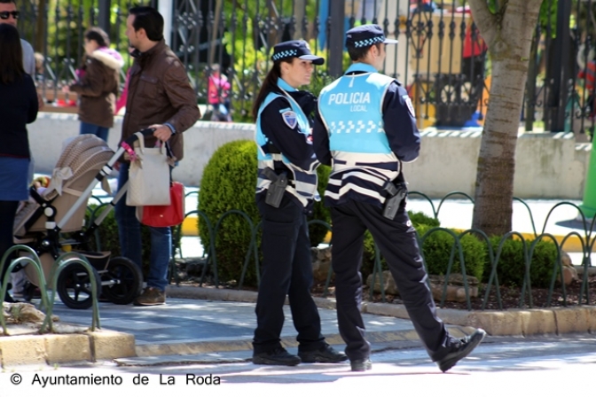 Dos jóvenes de La Roda interceptados por consumo de estupefacientes y de conducir sin carnet