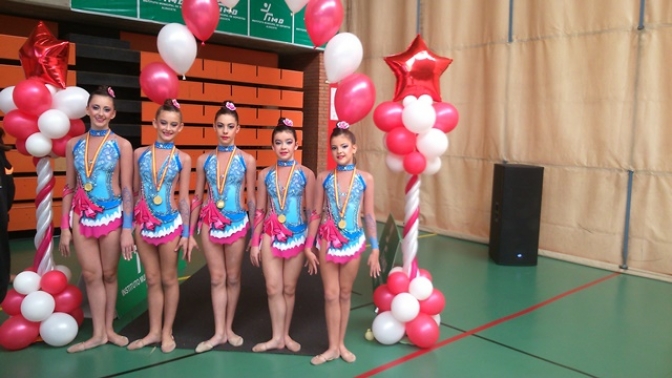 Las jóvenes gimnastas de La Roda en el campeonato regional realizan una buena actuación