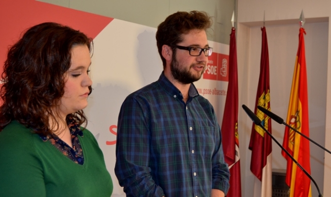 Juventudes Socialistas de Albacete acusa al PP de querer estudiantes de primera y de segunda, según su dinero