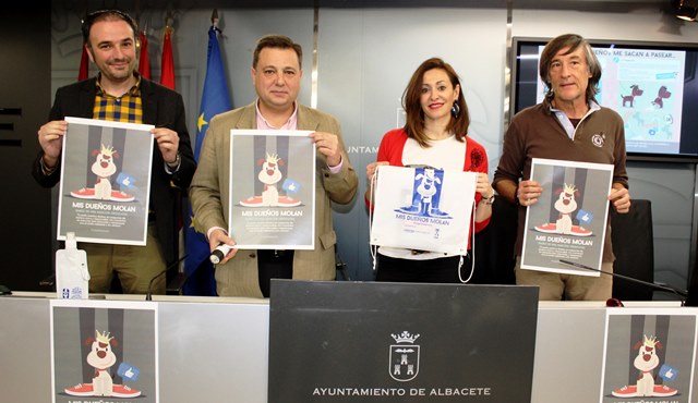 El Ayuntamiento lanza una campaña para concienciar a los dueños de perros y lograr que Albacete sea una ciudad limpia