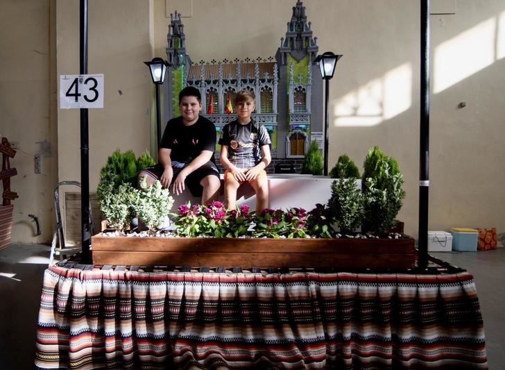 La carroza ‘Museo de la Cuchillería’, ganadora del concurso de la Cabalgata de la Feria de Albacete