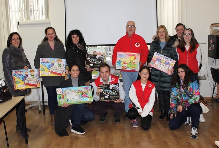 Ciudadanos Albacete colabora con la campaña de recogida de juguetes de Cruz Roja