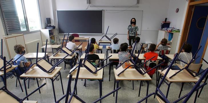 Un alumno con síntomas en un centro de Albacete, primera incidencia en la vuelta a las aulas en Castilla-La Mancha