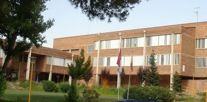 Se cierra una aula y se confina a 19 alumnos y 3 profesores en el colegio Rosario de Hellín (Albacete)