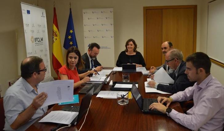 Cinco tutores para asesorar a las empresas que quieran invertir en Castilla-La Mancha