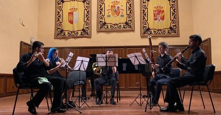 Cinco agrupaciones del Real Conservatorio de Música y Danza de Albacete ofrecerán un concierto benéfico el día 11