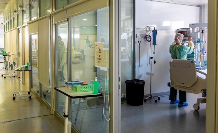 Castilla-La Mancha llega al fin de semana disparando los casos de coronavirus, 909 en un solo día