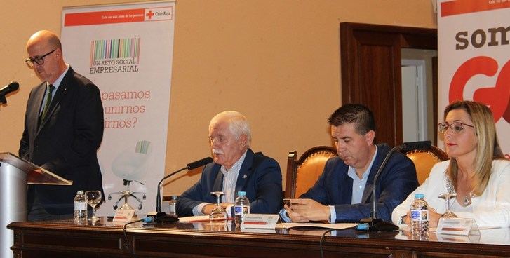 Diputación de Albacete y Junta reconocen el compromiso y la labor de Cruz Roja