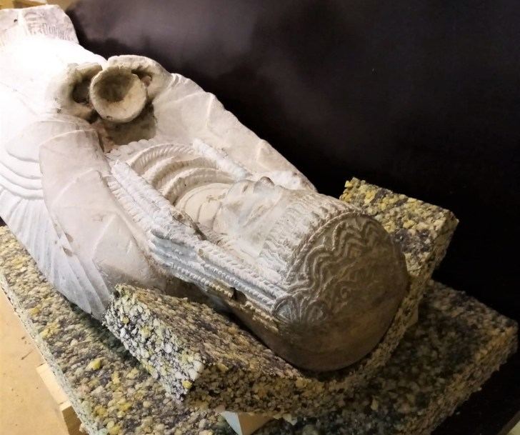 La réplica de la Gran Dama Oferente abandona el Altozano, en Albacete, para su restauración y puesta en valor