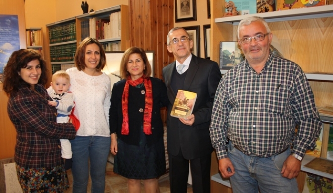 Donado al Centro Cervantino y Fundación Quixote de La Roda un ejempler del Quijote en turco