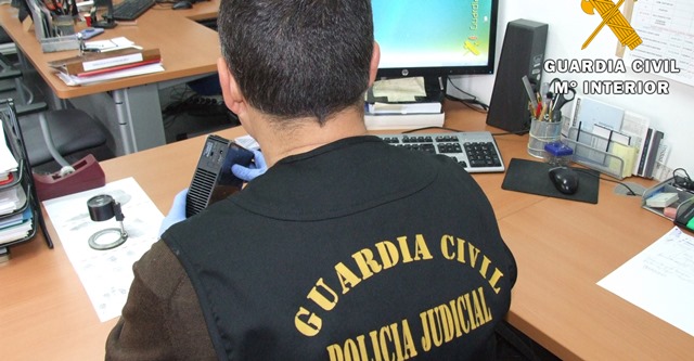La Guardia Civil de Almansa detiene a varias personas por estafar a un vecino la localidad a través de Internet