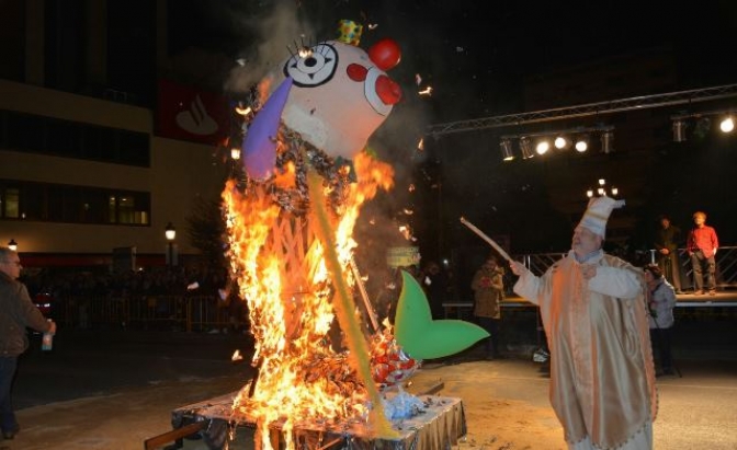 El entierro de la sardina cerró un carnaval 2017 de Albacete que ha ganado en participación