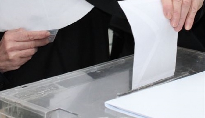 Algo más de 300.000 de electores albaceteños están llamados a las urnas este domingo