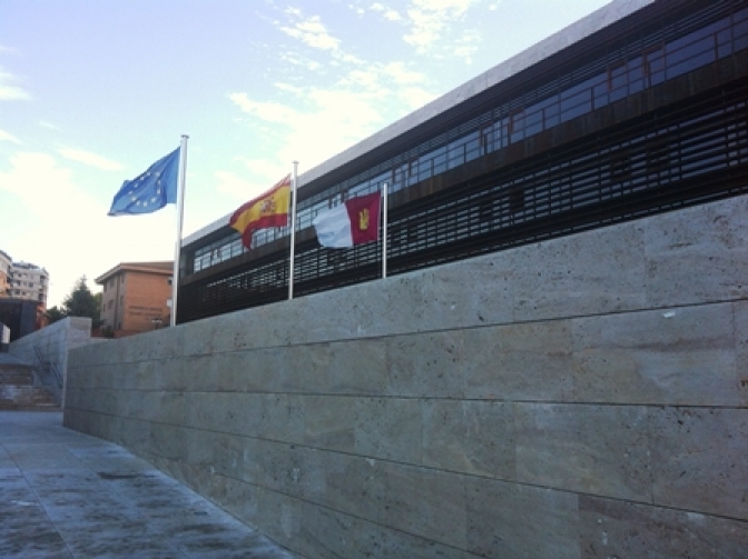 Sanidad de Castilla-La Mancha retira varias marcas y productos de 'pinturas para pintar con los dedos'