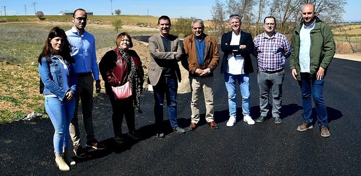 La carretera que une El Bonillo y Sotuélamos (Albacete) se estrena tras las obras de mejora