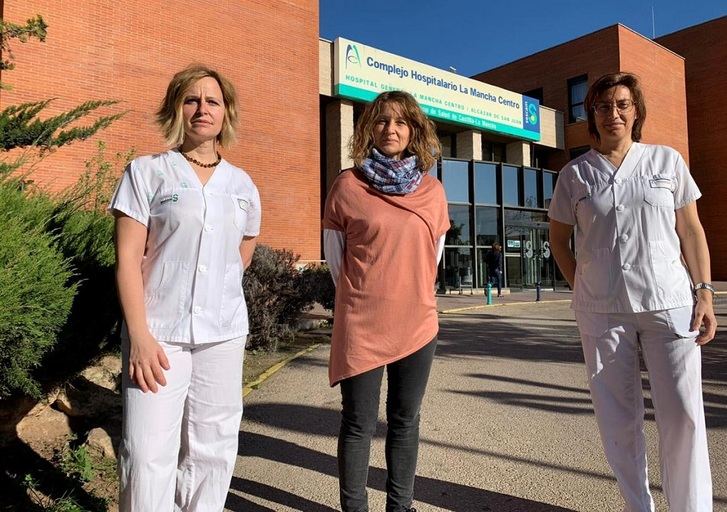 Enfermeras del Hospital de Alcázar, premiadas por investigar la influencia de las nuevas tecnologías en los hábitos de sueño de los adolescentes