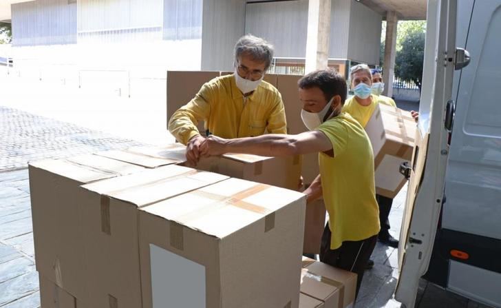La Junta de Castilla-La Mancha entrega a los centros sanitarios más de 776.000 artículos de protección