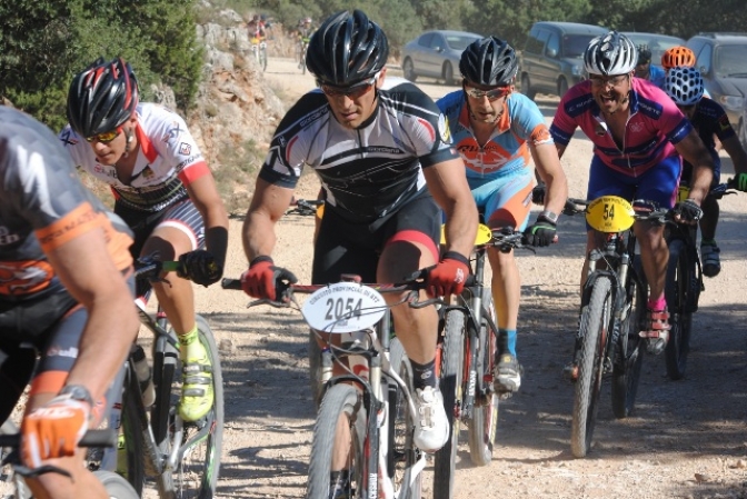 Alberto López y Nieves Giménez se alzaron con la victoria en las BTT de Carcelén