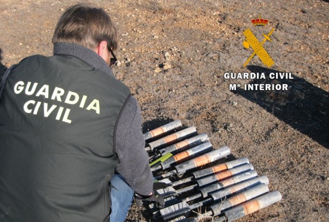 La Guardia Civil desactiva once cohetes granífugos hallados en el término municipal de Pozohondo