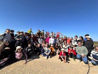 Estudiantes de Albacete y Jaén se unen en jornada de plantación en el Camino Natural Vía Verde del Renacimiento