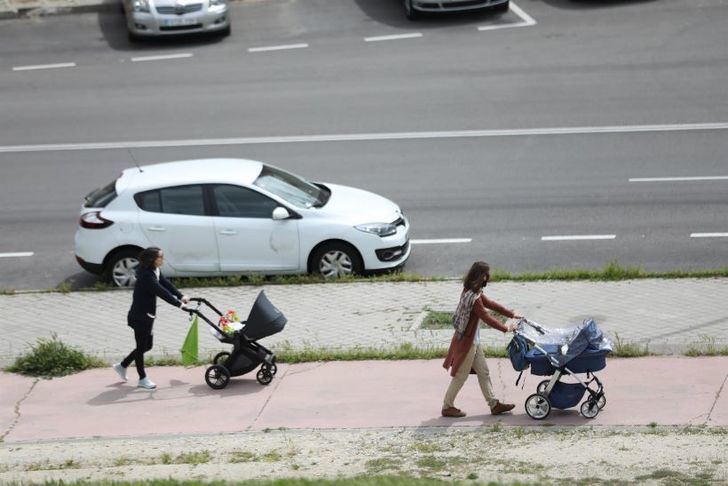 La Seguridad Social tramitó 10.318 prestaciones por nacimiento y cuidado de menor en el primer semestre en C-LM