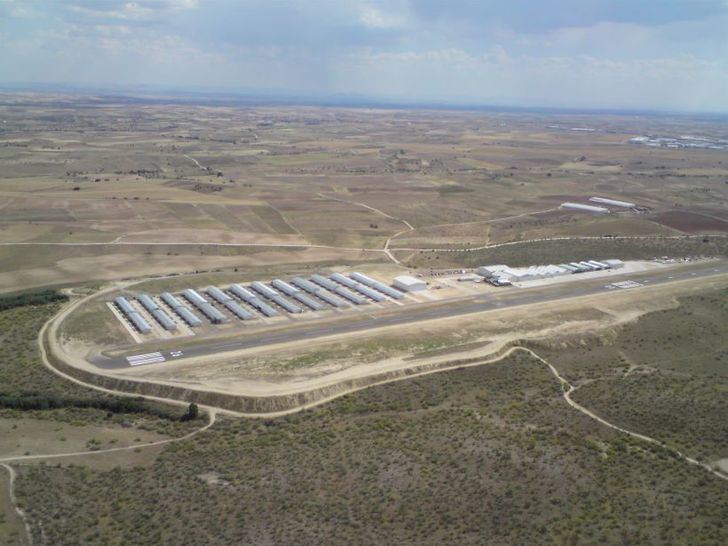 Dos heridos leves tras salirse de pista una avioneta en el aeródromo de Casarrubios del Monte (Toledo)