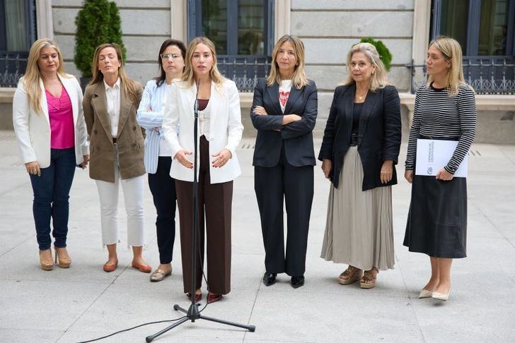 La albaceteña Carmen Navarro, entre las parlamentarias de PP que denuncian en comisaría 'asquerosas' cartas amenazantes