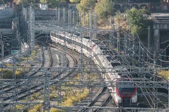 La línea Valencia-Madrid permanece interrumpida, al igual que el servicio de Media Distancia entre València, Albacete y Alcázar