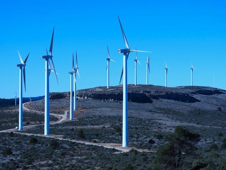 Iberdrola recibe permiso para repotenciar parques eólicos en Albacete