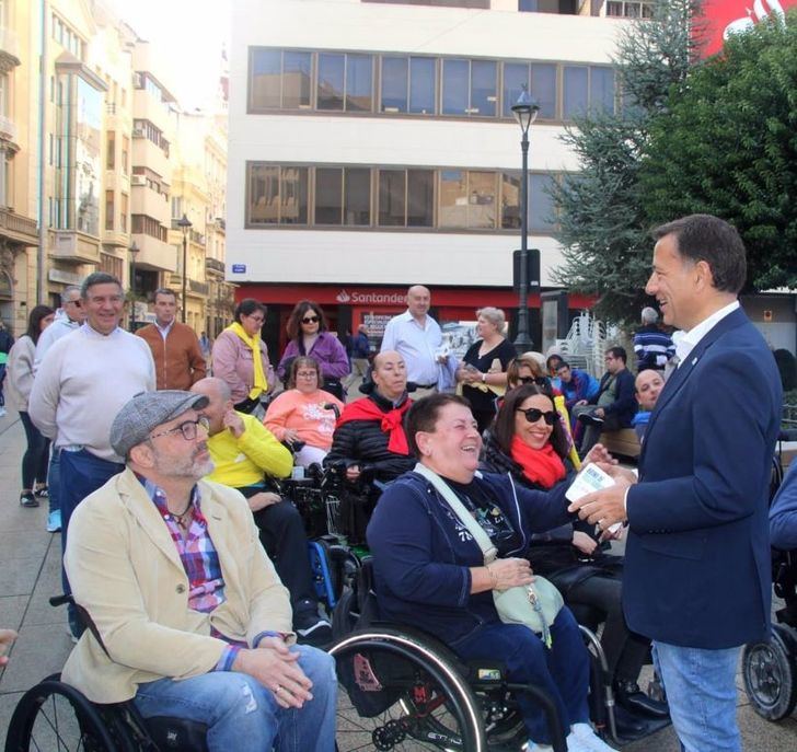 Albacete suma 16 plazas de aparcamiento para personas con movilidad reducida