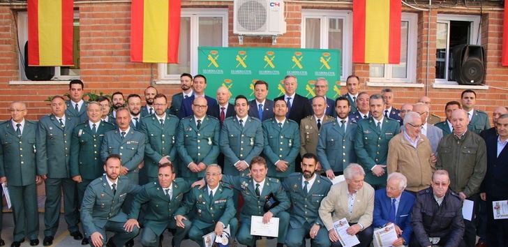 La Comandancia de la Guardia Civil de Albacete condecora a guardias desplazados a Cataluña