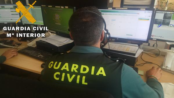 La Guardia Civil de Mora (Toledo) detiene a una mujer de 69 años por hacerles 68 llamadas con información falsa