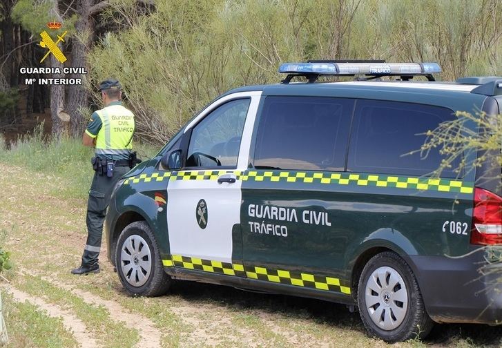 Investigan a un conductor por circular en sentido contrario y con placas de matrícula robadas en Albacete