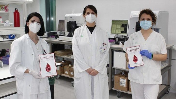 Técnicos de laboratorio del Hospital de Almansa elaboran una guía práctica sobre la actividad en el servicio de hematología
