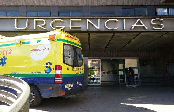Rescatado un motorista tras caerse en una zona de difícil acceso en Villamalea (Albacete)