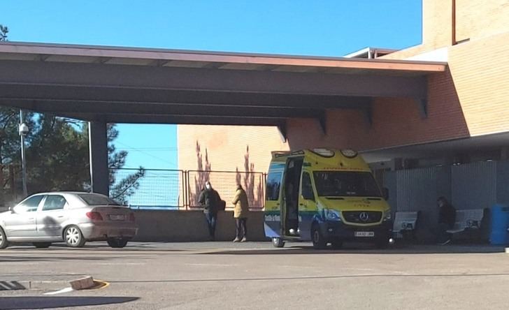 Trasladadas al Hospital de Hellín dos mujeres intoxicadas por humo tras el incendio en una vivienda en Elche de la Sierra