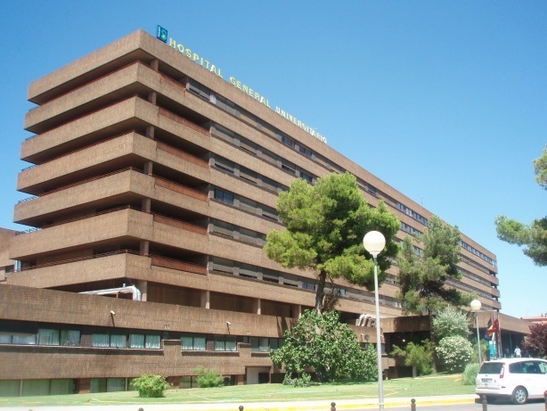 Un hombre de 41 años resulta herido al caer desde un cuarto piso en Lezuza (Albacete)