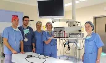 El Hospital de Villarrobledo aumentará un 20% las intervenciones quirúrgicas, tras la renovación de su equipo de endoscopia