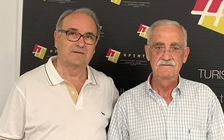 El Hostal Albacete cierra sus puertas después de 38 años acompañado a albaceteños y visitantes