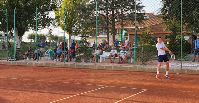 Este viernes se disputan en las pistas del Club de Tenis Albacete las semifinales del Torneo Marca
