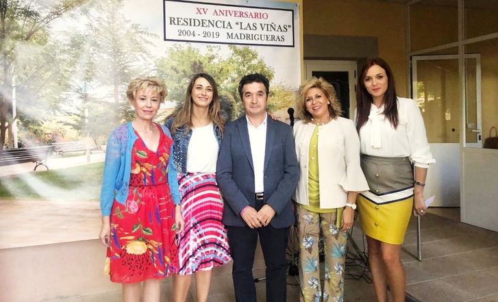  La Junta de Castilla-La Mancha reconoce la labor que se hace en la residencia de mayores ‘Las Viñas’ de Madrigueras (Albacete)