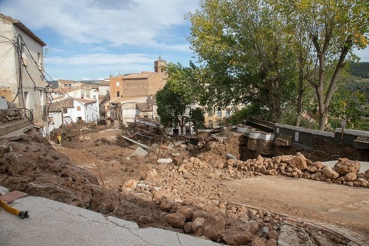 Hallan el cadáver de una mujer de las cinco personas desaparecidas en Letur