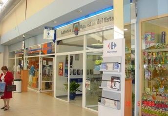 La Lotería Nacional deja parte de un primer premio en Alcázar de San Juan, en el centro comercial de Carrefour