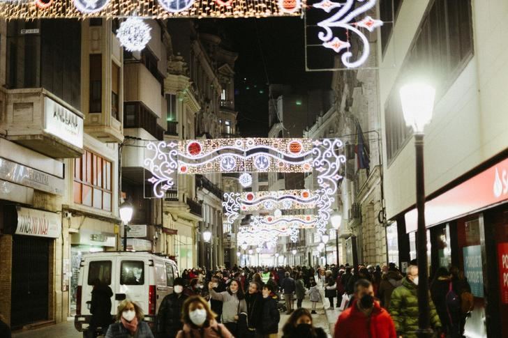 Encendidas las luces de la Navidad 2021 en Albacete