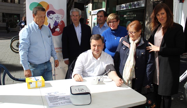 ALCER constata el apoyo del Ayuntamiento de Albacete en el Día Mundial del Riñón