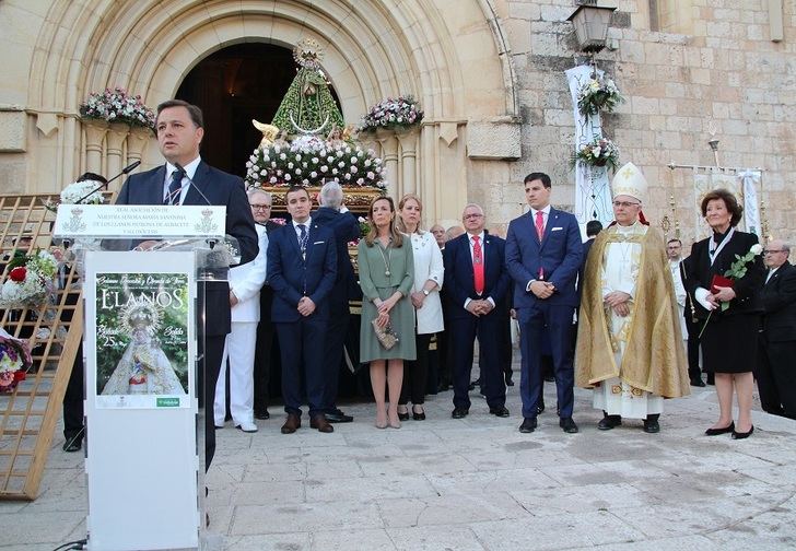 Procesión y ofrenda floral en Albacete a la Virgen de Los Llanos con motivo del LXIII aniversario de su Coronación Canónica