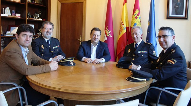 El Ayuntamiento de Albacete agradece la gestión de Roldán, el comisario de Policía que ahora se jubila